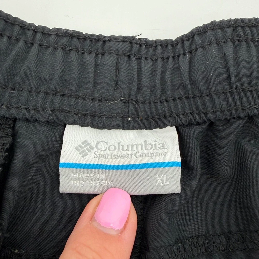 Columbia Womens XL Black Hiking Shorts Elastic Waist Nylon Pockets Activewear